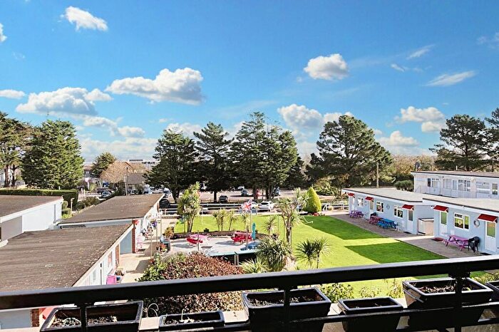 1 Bedroom Flat For Sale In Dawlish Warren, Dawlish, EX7