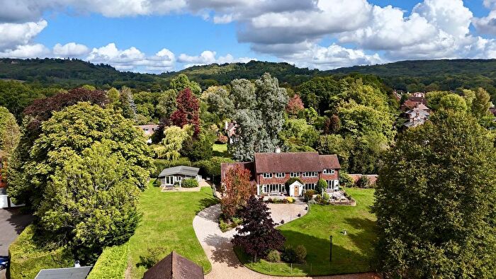 5 Bedroom Detached House For Sale In Midhurst Road, Fernhurst, GU27