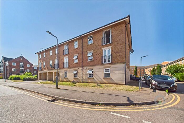 2 Bedroom Flat For Sale In Johnson Court, Southbridge, Northampton, NN4