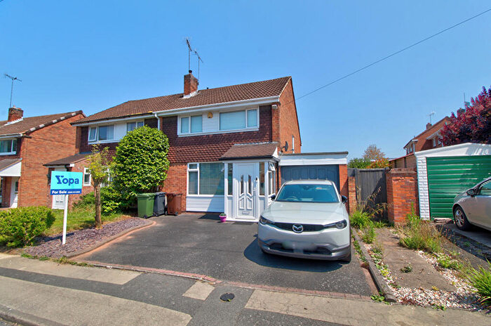 3 Bedroom Semi-Detached House For Sale In Comberton Park Road, Kidderminster, DY10