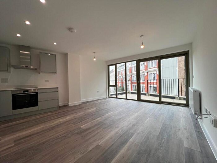 2 Bedroom Apartment To Rent In Safa House, Arklow Road, New Cross, SE14