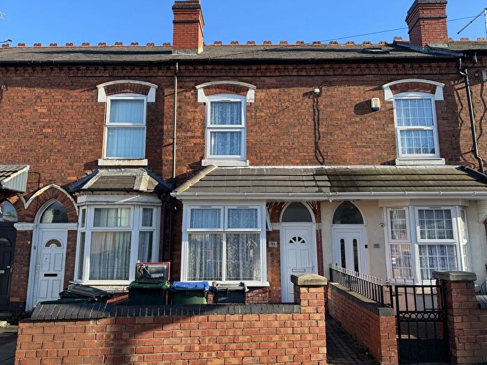 3 Bedroom Terraced House To Rent In Windmill Lane, Smethwick, West Midlands, B66