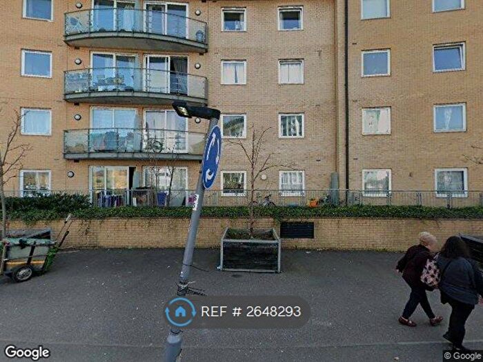 2 Bedroom Flat To Rent In Berberis House, Feltham, TW13