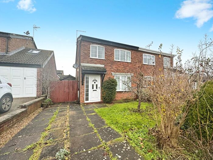 3 Bedroom House To Rent In Peel Close, Leicester, LE8