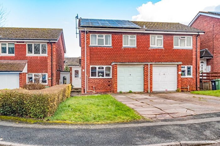 3 Bedroom Semi-Detached House To Rent In Milcote Close, Greenlands, Redditch, Worcestershire, B98