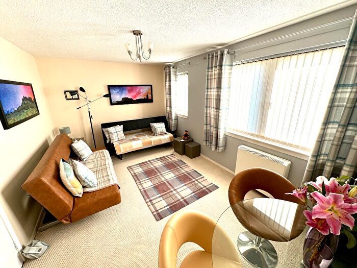 1 Bedroom Flat For Sale In Lugar Street, Coatbridge, Lanarkshire, ML5
