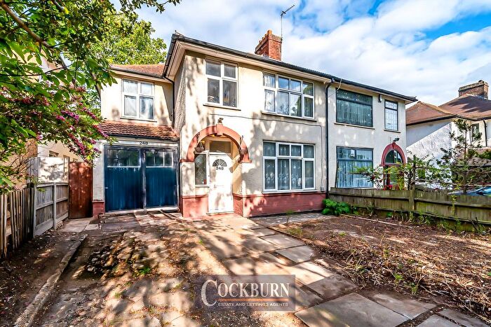 4 Bedroom Semi-Detached House For Sale In Avery Hill Road, New Eltham, SE9