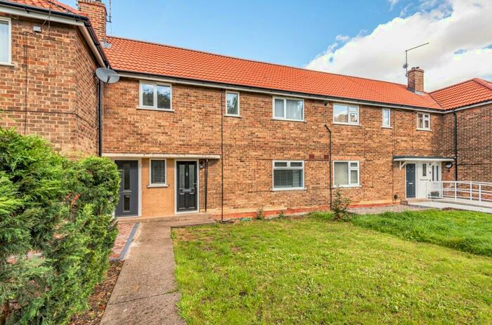 2 Bedroom Flat To Rent In Hull Road, Hessle, East Yorkshire, HU13