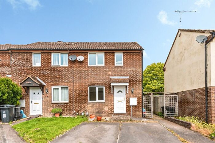 2 Bedroom End Terrace House For Sale In Melrose Close, Westlea, Swindon, SN5