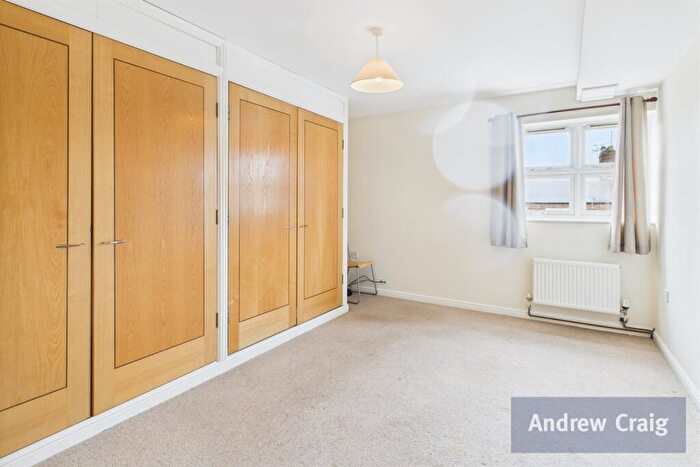 3 Bedroom Apartment For Sale In Louise House, Sunderland, SR2