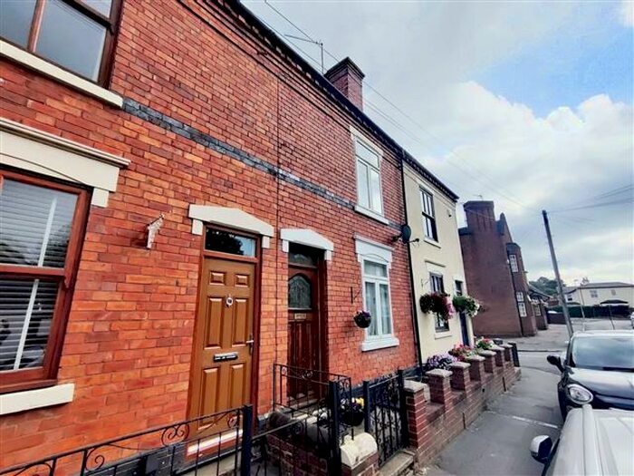3 Bedroom House To Rent In Cleveland Street, Stourbridge, DY8