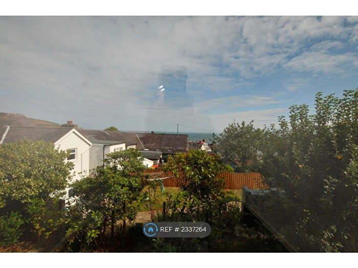 1 Bedroom Flat To Rent In Field Place, New Quay, SA45