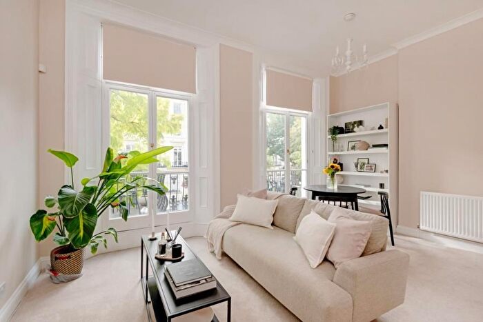 1 Bedroom Flat To Rent In Clarendon Gardens, Little Venice, W9