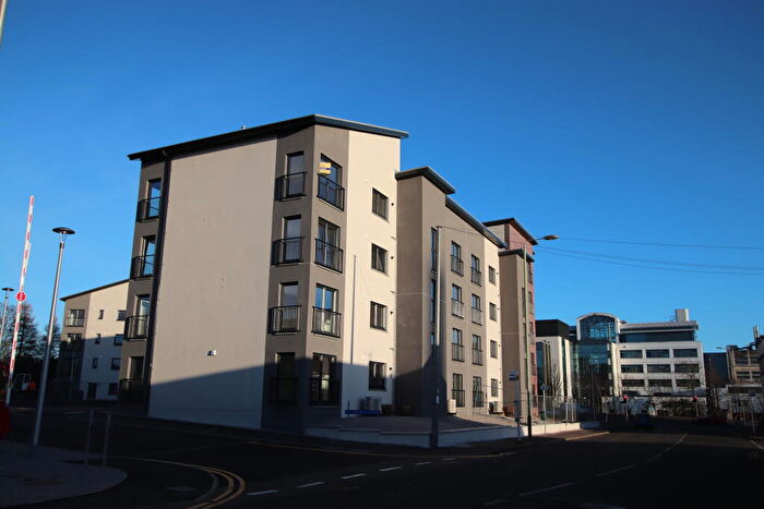 2 Bedroom Flat To Rent In St Josephs Court, West End, DD1