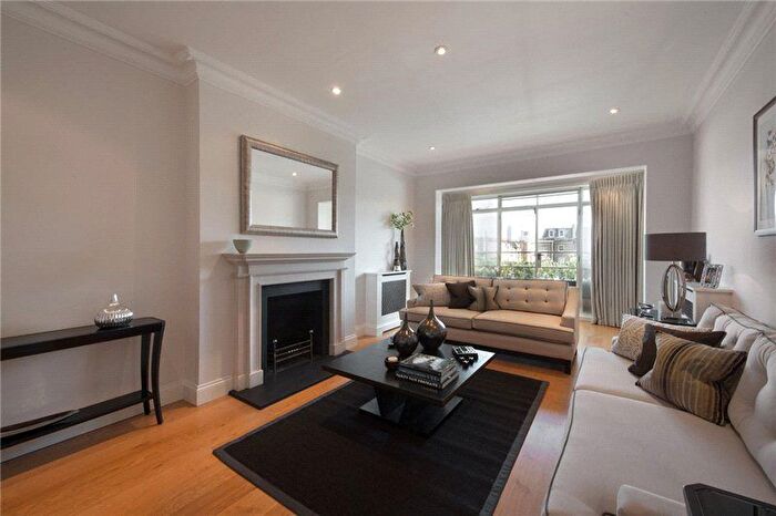 3 Bedroom Flat To Rent In Eaton Square, London, SW1W
