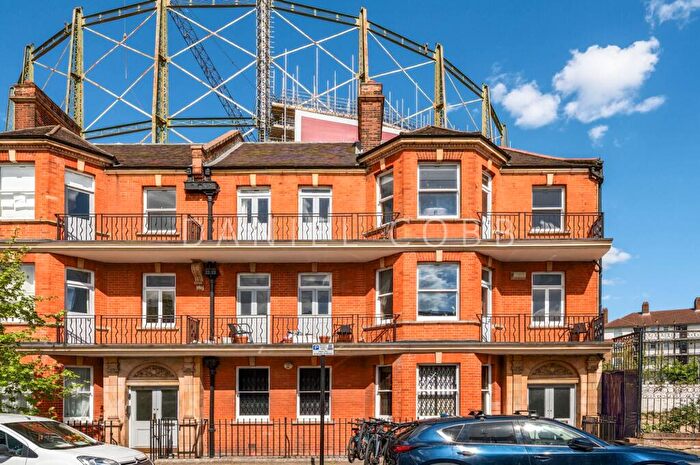 2 Bedroom Flat For Sale In Kennington Oval, London, SE11