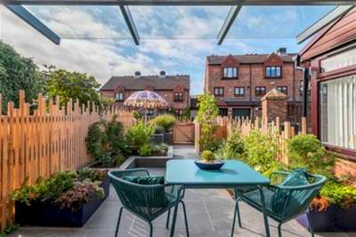 2 Bedroom House To Rent In De Grey Terrace, YO30