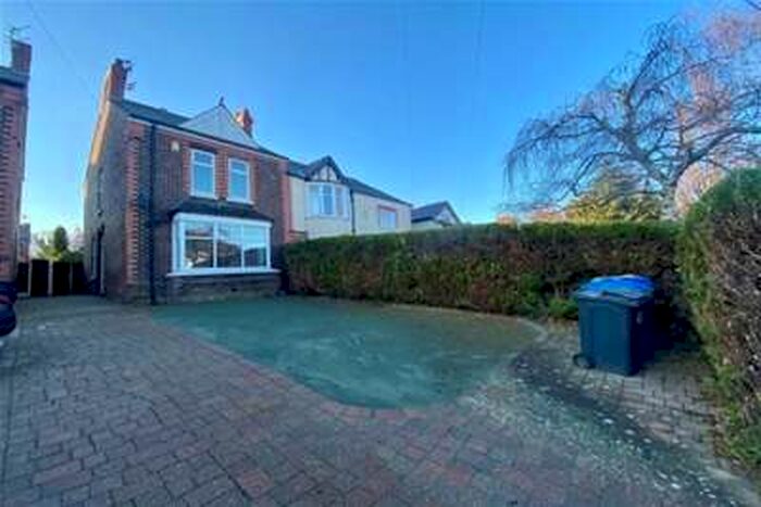 4 Bedroom Semi-Detached House To Rent In Moughland Lane, Higher Runcorn WA7