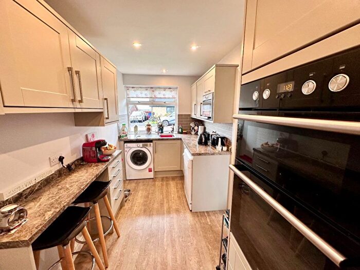 2 Bedroom Semi-Detached Bungalow For Sale In Southlands, Kirkheaton, Huddersfield, HD5