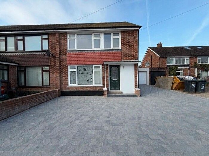 4 Bedroom Semi-detached House To Rent In Epsom Close, West Malling, ME19