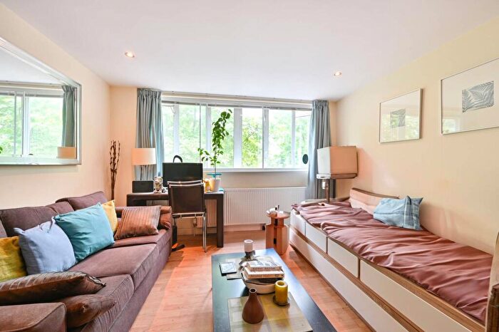 House To Rent In Rayners Lane, Rayners Lane, Harrow, HA2