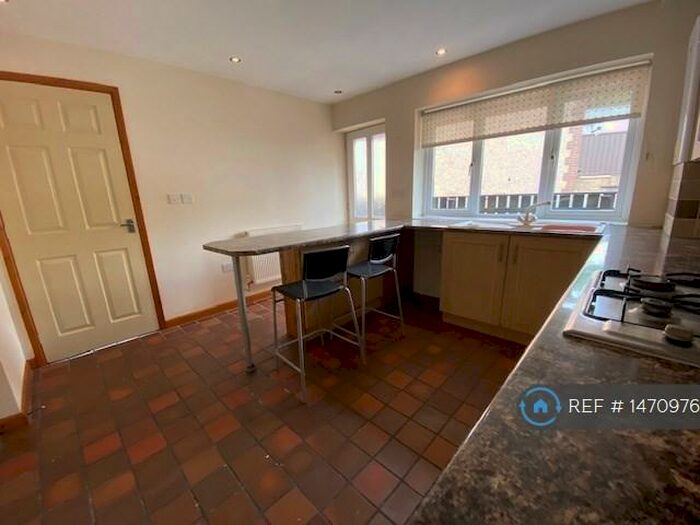 2 Bedroom Detached House To Rent In High Street, Fleur De Lis, Blackwood, NP12