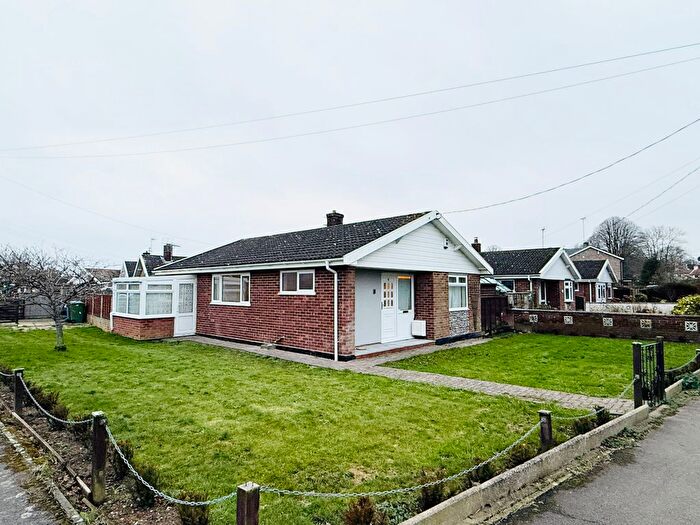 3 Bedroom Detached Bungalow To Rent In Rectory Road, Carlton Colville, Lowestoft, NR33