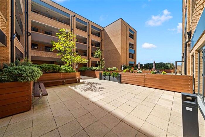 2 Bedroom Flat To Rent In Apartment, Button House, Wallington, SM6