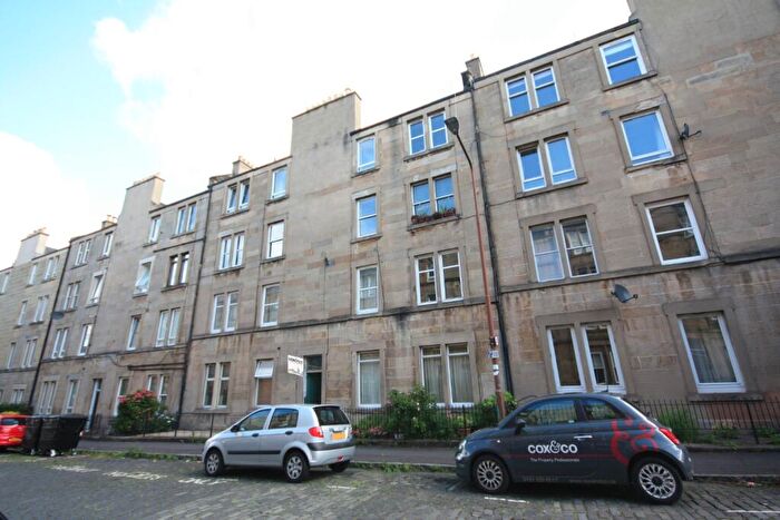1 Bedroom Flat To Rent In Cathcart Place, Dalry, Edinburgh, EH11