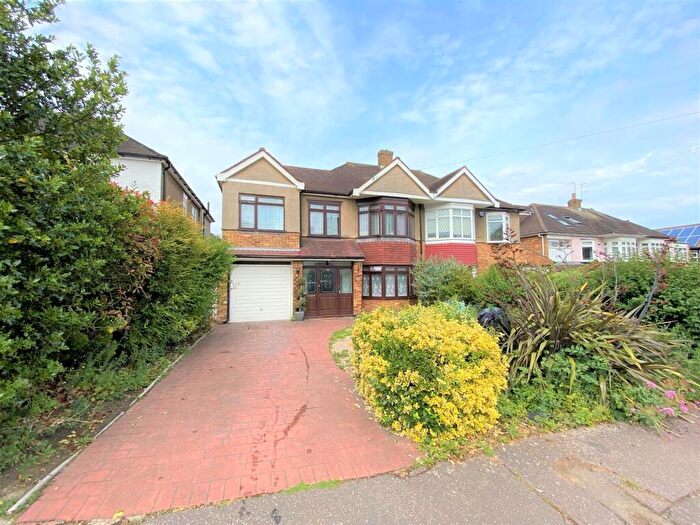 4 Bedroom Semi-Detached House To Rent In Whitehall Close, Chigwell, IG7
