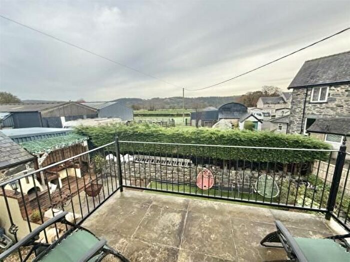 2 Bedroom Semi-Detached House For Sale In Trefriw, LL27