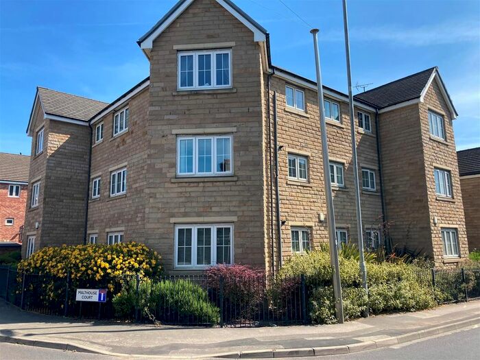 Houses for sale & to rent in WF15 6HD, Firthcliffe Walk, Liversedge And