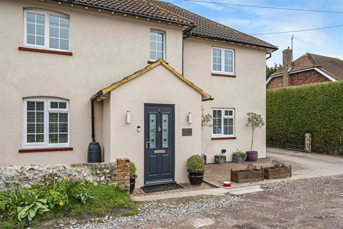 3 Bedroom House For Sale In Chyngton Lane, Seaford, BN25