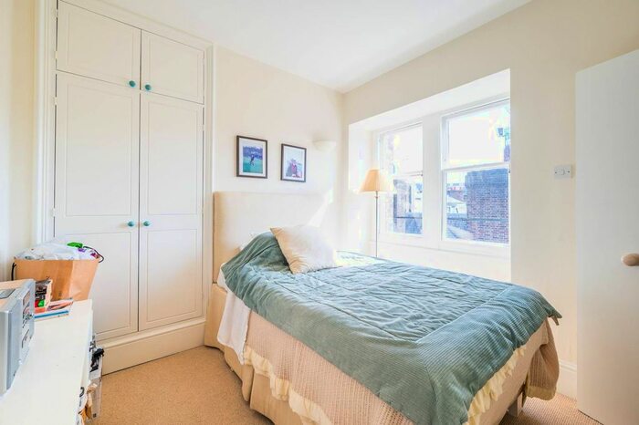 1 Bedroom Flat To Rent In Carrington Street, Mayfair, London, W1J