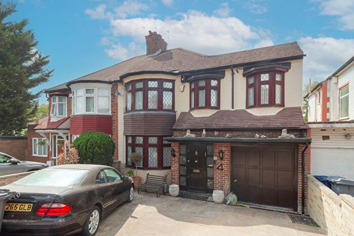4 Bedroom Semi Detached House For Sale In Upcroft Avenue, Edgware, HA8