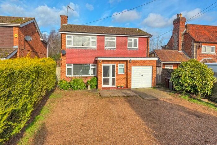 4 Bedroom Detached House For Sale In Smithers Lane, East Peckham, Tonbridge, TN12