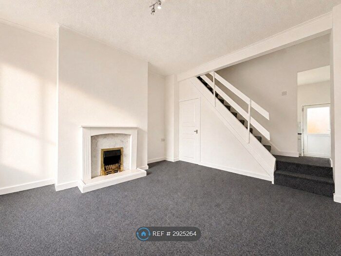 2 Bedroom End Of Terrace House To Rent In Norman Street, Middleton, M24