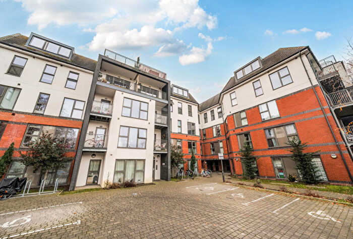 2 Bedroom Apartment For Sale In Mill Green Road, Mitcham, CR4