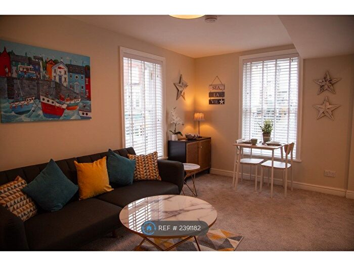 1 Bedroom Flat To Rent In King Street, Scarborough, YO11