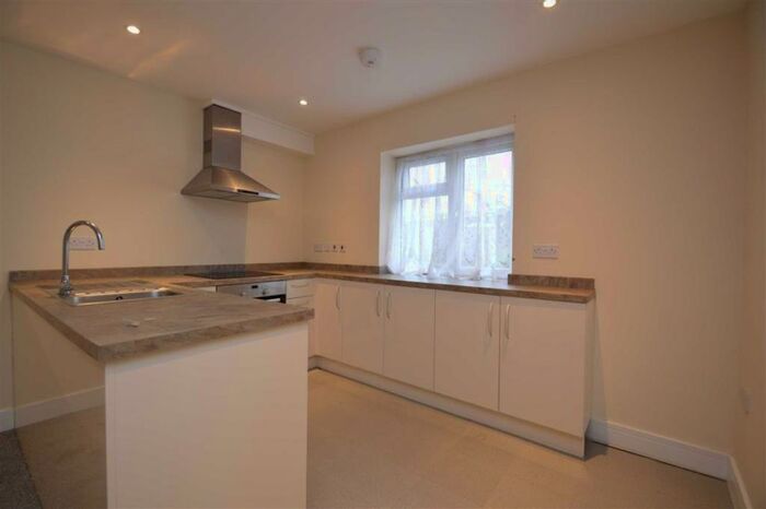 1 Bedroom Flat To Rent In Ongar Road, Brentwood, Essex, CM15