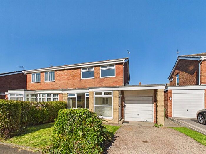 3 Bedroom Semi-Detached House For Sale In Denham Drive, Holywell Village, NE25
