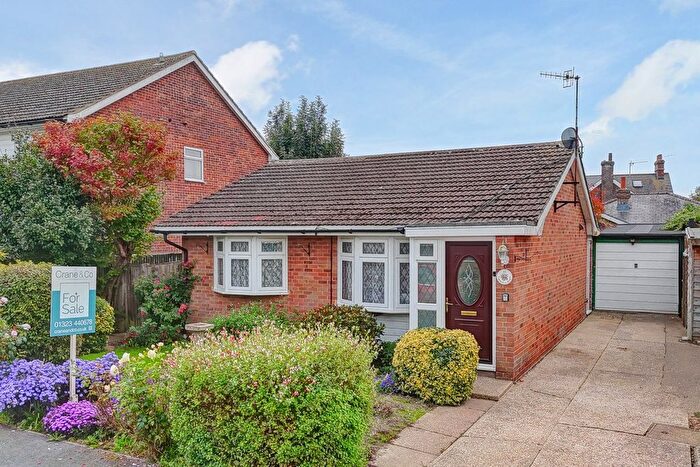 2 Bedroom Detached Bungalow For Sale In Monceux Road, Herstmonceux, BN27