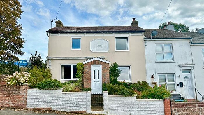 2 Bedroom End Terrace House For Sale In Pilot Road, Hastings, TN34