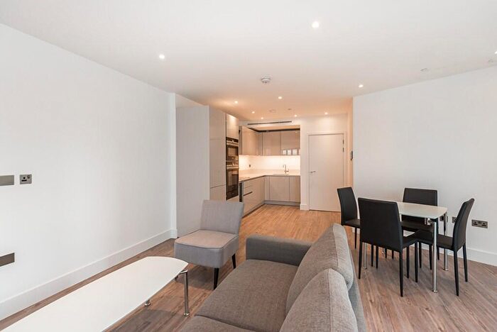 1 Bedroom Apartment To Rent In New Drum Street, Aldgate Place, London, E1