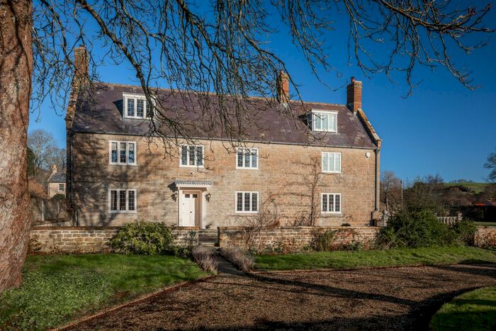 6 Bedroom Detached House For Sale In Forsters Lane, Bridport, Dorset, DT6