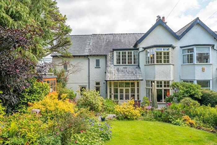 4 Bedroom Semi-Detached House For Sale In Highfield Road, LA11