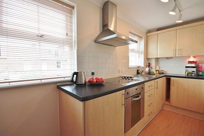 1 Bedroom Flat To Rent In East Oxford, Epc Rating C, OX4