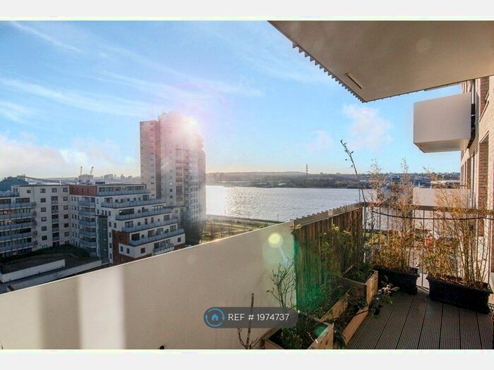 2 Bedroom Flat To Rent In Waterside Heights, London, E16