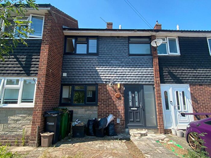 3 Bedroom Terraced House To Rent In Prospect Road, EN8