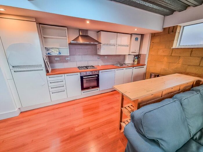 2 Bedroom Flat To Rent In City Lofts Crwys Road, Crwys Road, Cathays, CF24